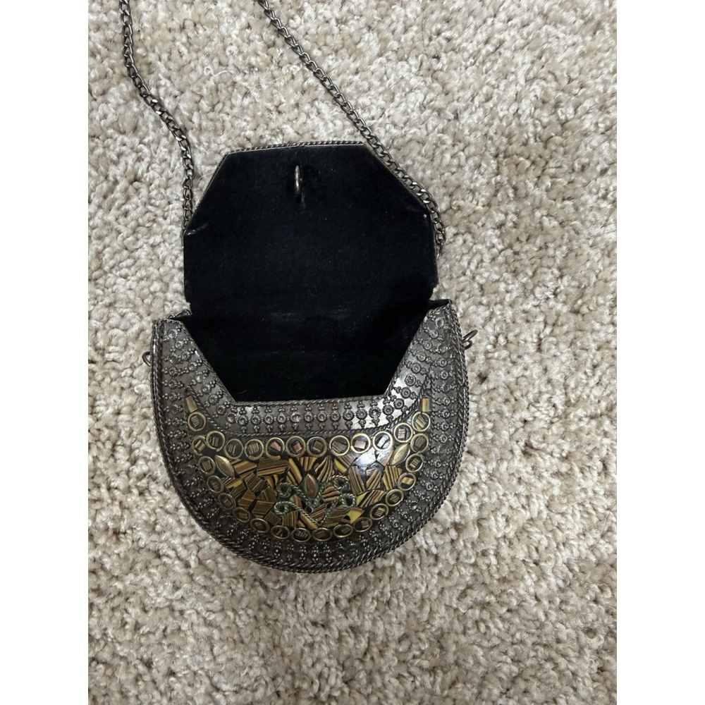 Swarnkraft Metal Brass And Mosaic Insert Bag With Long Chain And Lined Inside - Picture 7 of 7